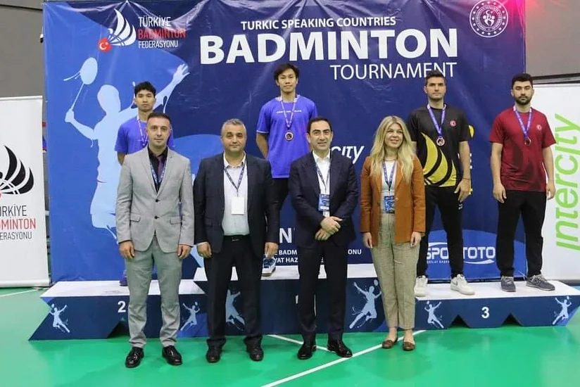 Azərbaycan badmintonçuları Türkiyədə 9 medal qazanıblar