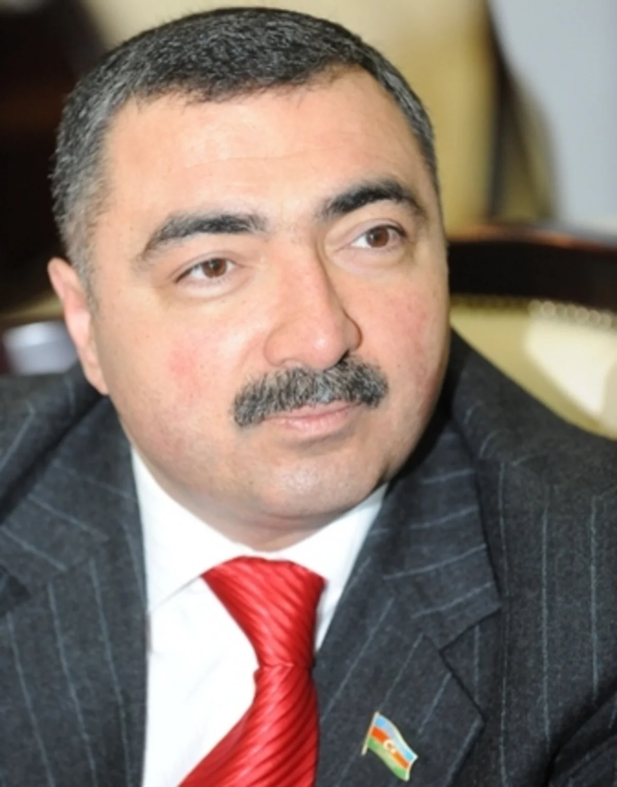 Millət vəkili Sahibkarlıq saatı adlı verilişin yayımlanmasını təklif edir