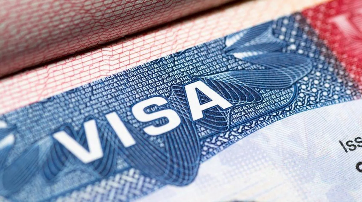 США приостановили выдачу виз в большинстве стран
