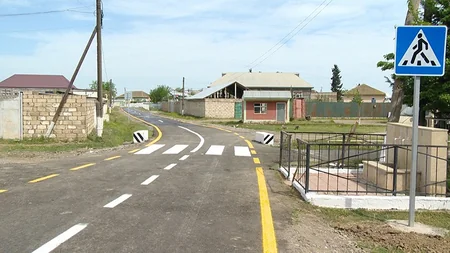 Biləsuvar rayonunun Əliabad kəndinin yolu yenidən qurulub - VİDEO