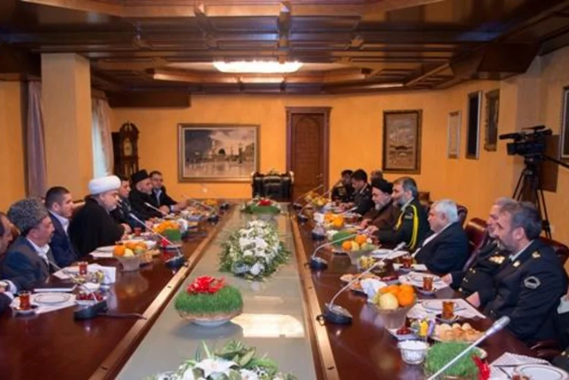 İranlı general Bakıda şeyxülislamdan xahiş edib: Bizə dua edin