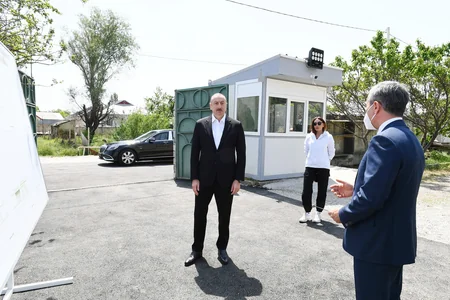 İlham Əliyev Pirsaat Baba ziyarətgahının yenidən qurulması işləri ilə tanış olub - YENİLƏNİB