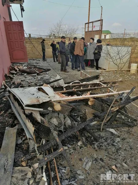 Bakıda oğrular qarət etdikləri evi yandırıblar - VİDEO