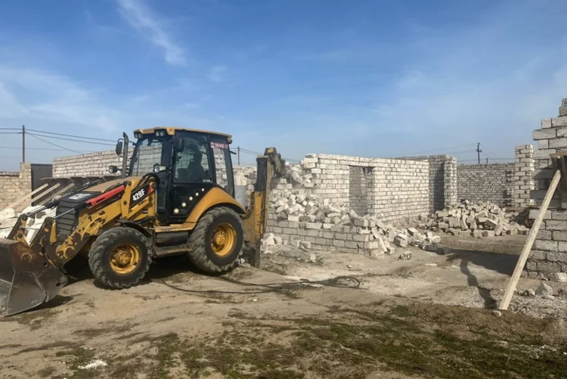 Bakının Yeni Suraxanı qəsəbəsində qanunsuz tikinti faktları aşkar edilib