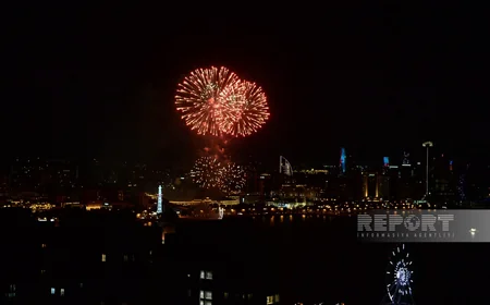Bakıda Zəfər Günü ilə bağlı atəşfəşanlıq olub - YENİLƏNİB