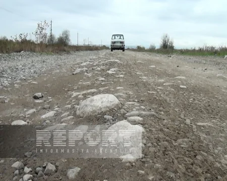 Kürdəmirin qışda palçıqlı, yayda toz-torpaqlı yolu nə vaxt abadlaşacaq? - REPORTAJ