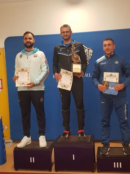 Atıcımız Ruslan Lunyov Vətənə qızıl medalla dönüb