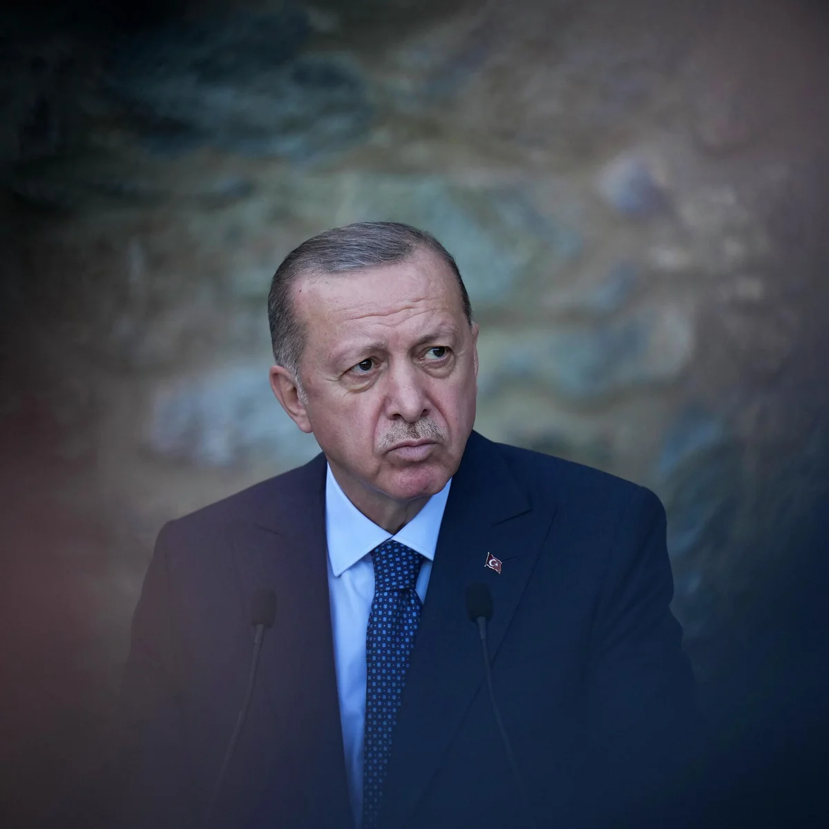 Türkiye wants to organize meeting between Putin and Zelenskyy in April