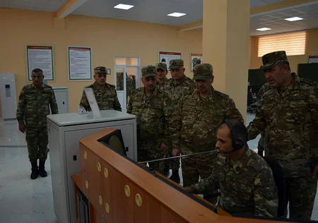 Azerbaijani defense minister views young officers’ training process