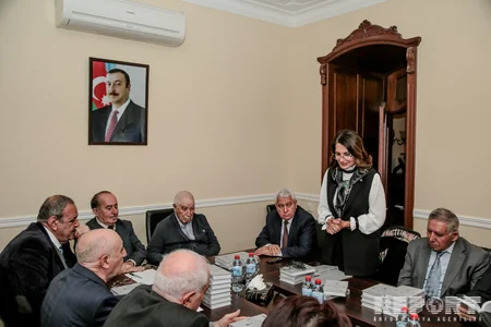 Qənbər Şəmşiroğlunun çoxcildlik kitabının təqdimat mərasimi keçirilib