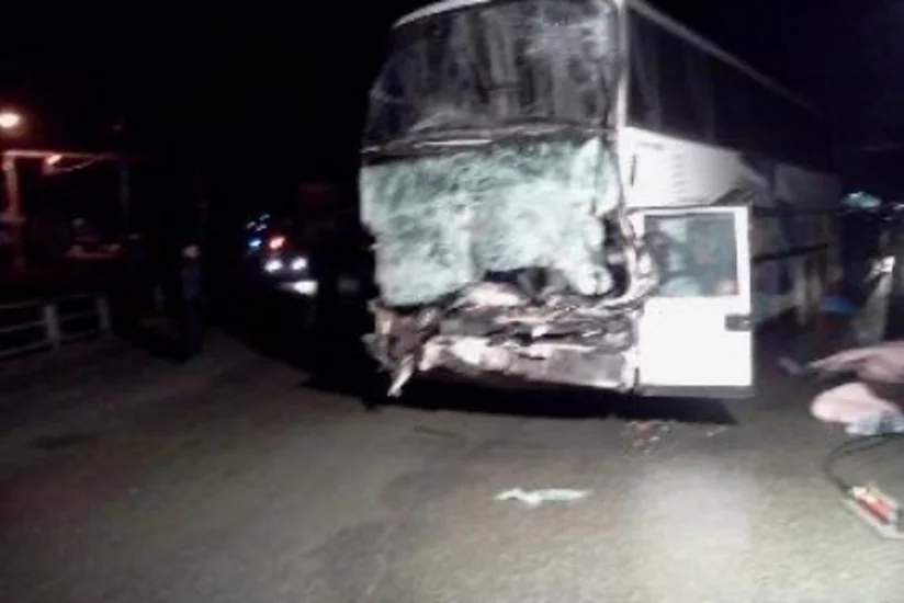 ​Bakıda sərnişin avtobusu ilə minik avtomobili toqquşub, ölən var