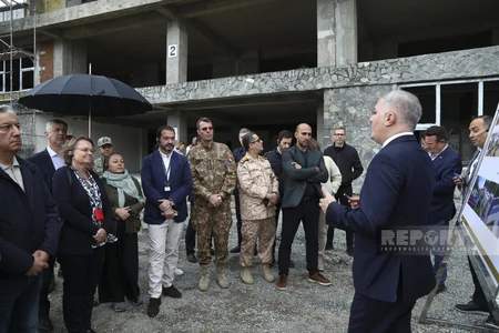 Foreign diplomats view construction of settlement, educational complex in Azerbaijan's Kalbajar