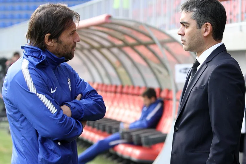 Neftchi FC management hosts Chelsea representatives
