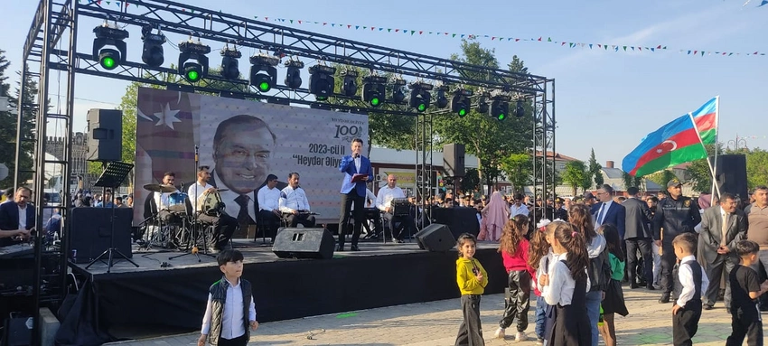 Biləsuvar və Cəlilabadda Heydər Əliyevin 100 illiyi ilə bağlı konsert təşkil edilib