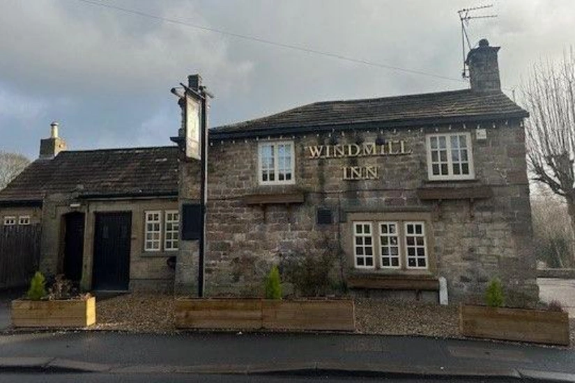 İngiltərədə 460 il fəaliyyət göstərmiş pab bağlanıb