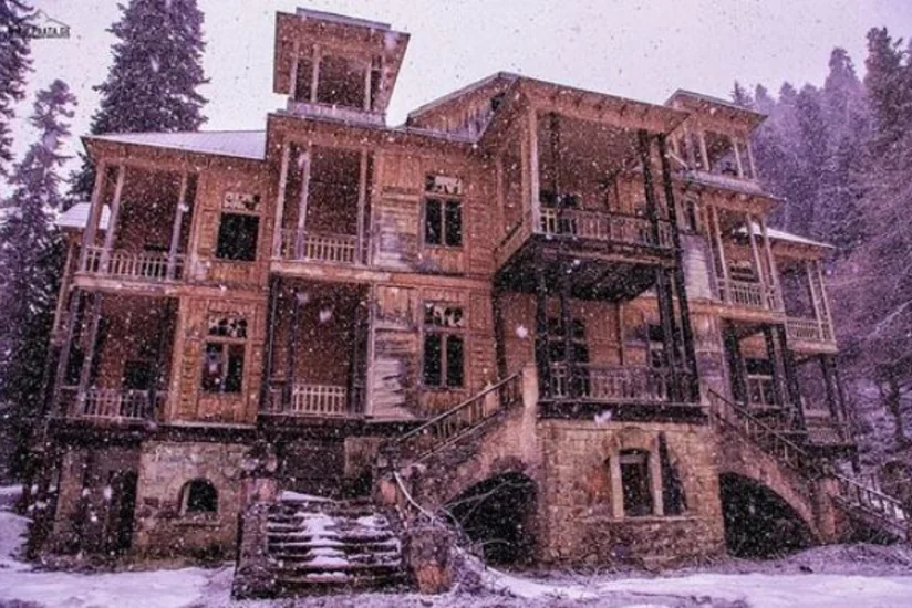 Gürcüstanda torpaq sürüşməsində “Stalinin evi” təhlükəli zolağa düşüb