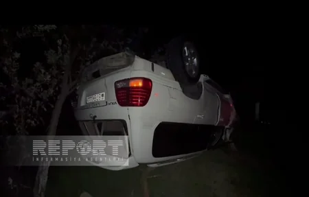 Babək rayonunda avtomobil aşıb, xəsarət alanlar var