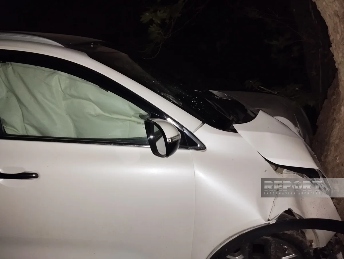 Ödənişli yolda qəza baş verib, xəsarət alanlar var