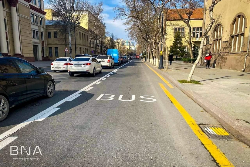 Bakıda daha bir küçədə xüsusi avtobus zolağı təşkil edilib