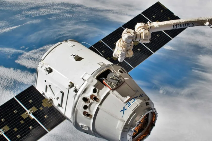 Грузовой корабль Cargo Dragon стартовал с космодрома во Флориде