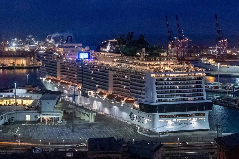 К берегам Японии прибило 50-метровое судно без экипажа