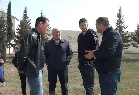 Ramil Şeydayev Kürdəmirdə həmyerliləri ilə görüşdü