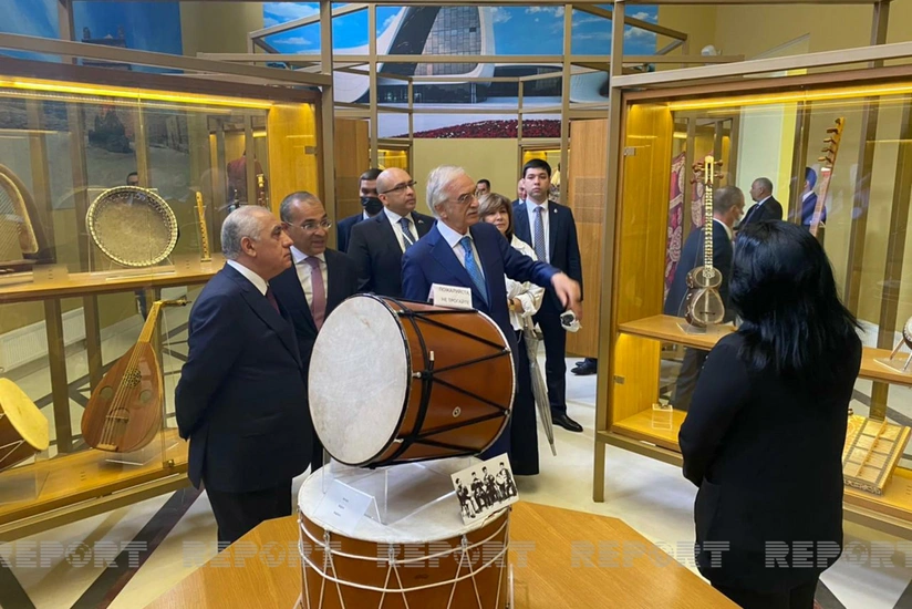 Əli Əsədov Moskvada “Azərbaycan” pavilyonunda olub