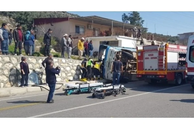 Türkiyədə avtobus aşıb, 4 nəfər ölüb, 26 nəfər yaralanıb