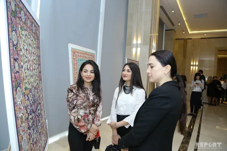 YAP-da İmadəddin Nəsiminin 650 illik yubileyi ilə bağlı sərgi açılıb - FOTO