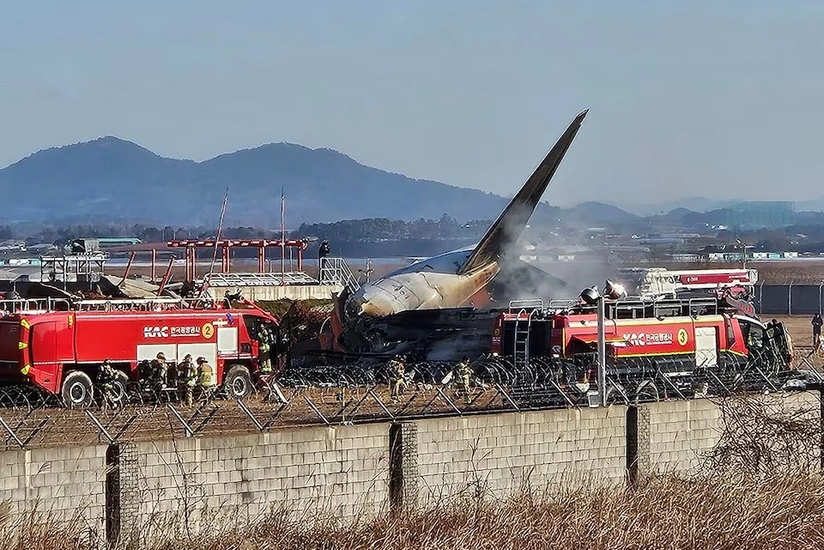 Multiple theories discussed as cause of South Korean plane crash