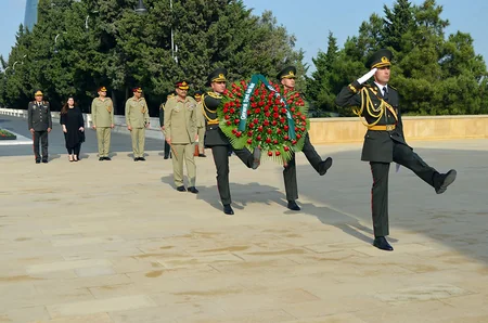 Azərbaycan ilə Pakistan arasında hərbi əməkdaşlıq məsələləri müzakirə edilib