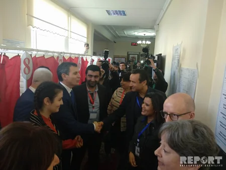 Prezidentliyə namizəd Zahid Oruc səs verib