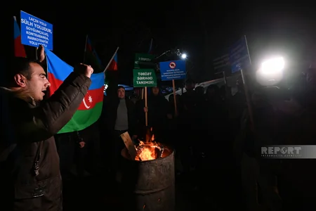 Xankəndi-Laçın yolunda etiraz aksiyası bu gecə də davam etdiriləcək