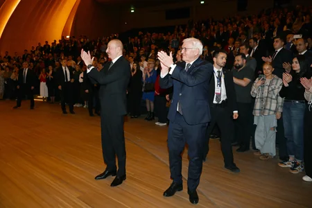 Azərbaycan və Almaniya prezidentləri Heydər Əliyev Mərkəzində təşkil olunmuş konsertdə iştirak ediblər