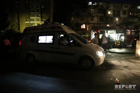 Bakıda yataqxanada baş vermiş yanğın zamanı 5 nəfər xəsarət alıb - VİDEO - FOTO - YENİLƏNİB