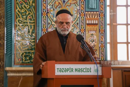 Prayers read in Azerbaijani mosques for plane crash victims