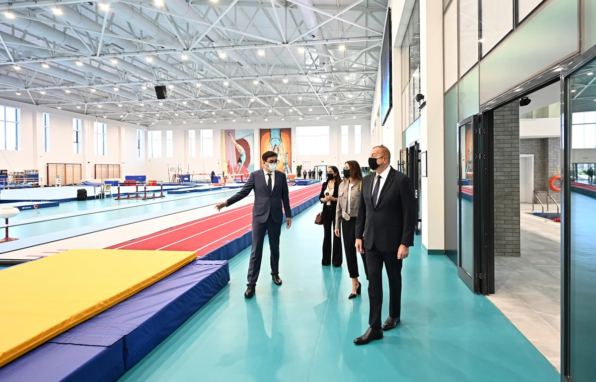 Prezident Milli Gimnastika Arenasının yeni məşq binasında yaradılan şəraitlə tanış olub