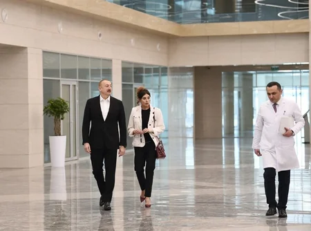 İlham Əliyev “Yeni klinika” tibb müəssisəsinin açılışında iştirak edib - YENİLƏNİB-2