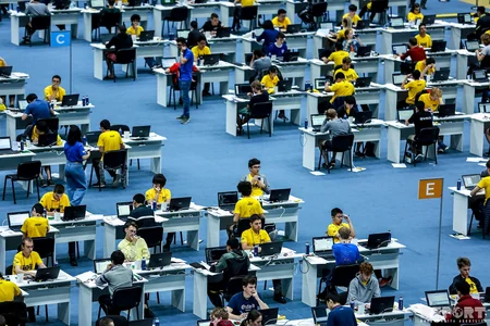 31-ci Beynəlxalq İnformatika Olimpiadasının ilk günü - FOTOLARDA