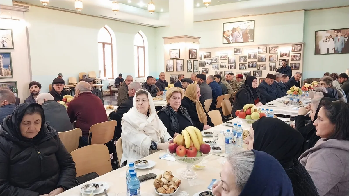 Bibiheybət məscidində şəhid ailələri və qazilərin iştirakı ilə bayram tədbiri keçirilib