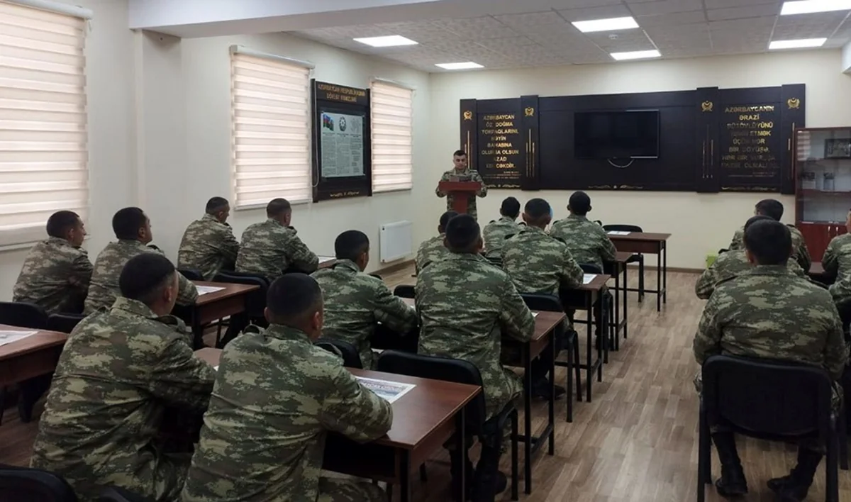 Azərbaycan Ordusunda Konstitusiya Günü münasibətilə silsilə tədbirlər keçirilib