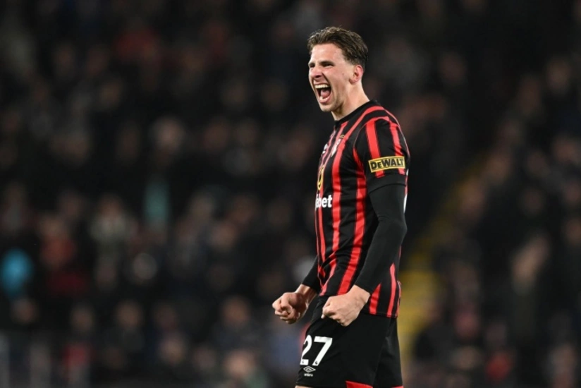 Ukraynalı müdafiəçi PSJ-yə keçir