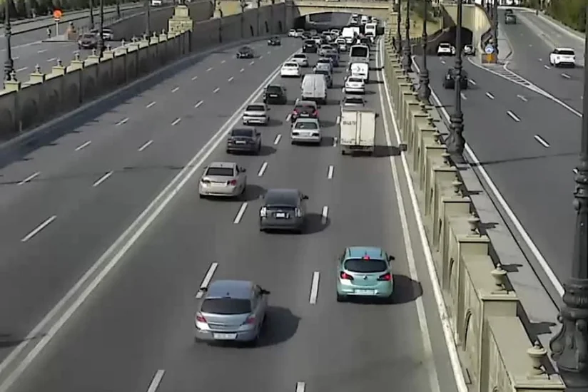 В Баку ДТП на проспекте Гейдара Алиева привело к затору