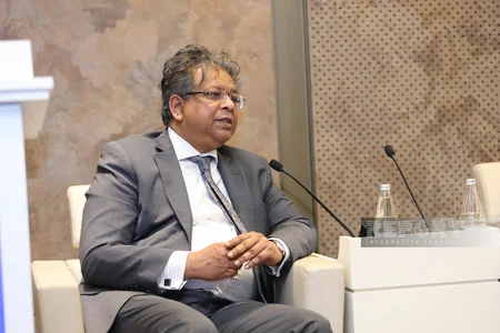 Provision of economic diversity discussed on sidelines of 6th World Forum on Intercultural Dialogue