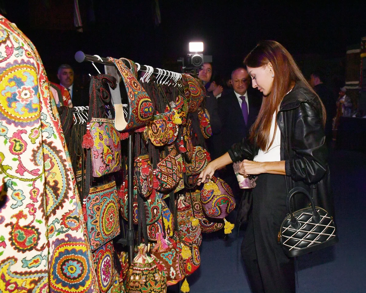 Mehriban Aliyeva views 'Illusions of Time' exhibition in Samarkand