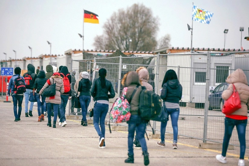 Number of refugees flocking to Germany rises again - STATISTICS