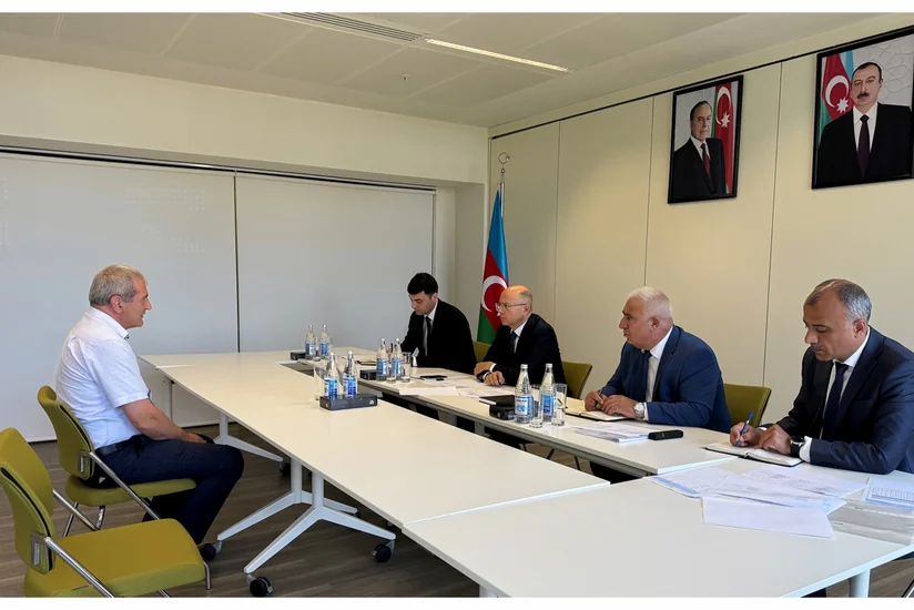 Energetika naziri Qaxda vətəndaşları qəbul edib