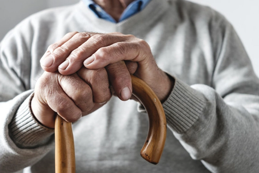 Beyləqanda 82 yaşlı kişi 81 yaşlı arvadını çəliklə döyüb