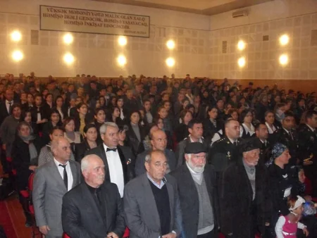 Aprel şəhidinə həsr olunmuş Daş heykəlin nağılı kitabının təqdimat mərasimi keçirilib