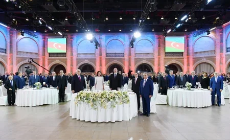 Prezident İlham Əliyev 28 May - Respublika Günü münasibətilə keçirilən rəsmi qəbulda iştirak edib